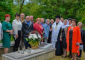 Єпископ Мукачівський і Карпатський Віктор Бедь на цвинтарі смт Тересва відслужив літію за першою вчителькою Емілією Іл’яшко та дочасно спочилими у Бозі однокласниками