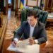 Зеленський ввів у дію санкції РНБО проти власників літаків, які здійснювали рейси до Росії