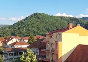 Загострення у Косово: серби будують барикади та готуються до конфлікту