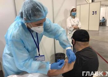 Covid-19. МОЗ дозволив щеплення дітей від п’яти років та другий «бустер»