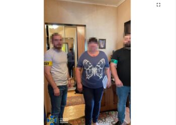У Києві затримали чиновницю ЦНАП, яка в соцмережах закликала підтримувати окупантів — СБУ