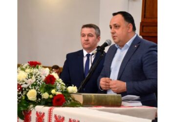 Голова Закарпатської облради висвячував єпископа?