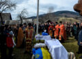 Єпископ Мукачівський і Карпатський Віктор Бедь очолив чин похорону полеглого смертю героїв воїна Юрія Дердюка з с. Чорна Тиса