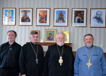 Професор єпископ Віктор Бедь провів зустріч з аспірантами-богословами КаУ та УУБА  – протоієреєм Володимиром Якиляшек та ієреєм Володимиром Іванейко