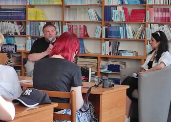 В Ужгороді презентували книгу історика Вадима Денисенка – “Як зруйнувати русскій мір”
