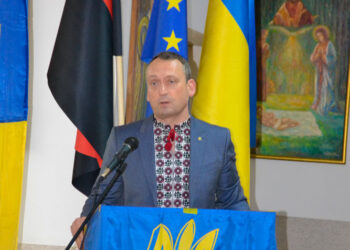 Андрій Корнат: “Треба позбутися тих кайданів, якими тримає нас радянська імперія”