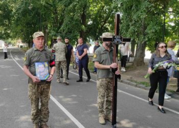 В Ужгороді відбувся похорон бійця ЗСУ Романа Палійчука