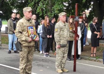 В Ужгороді відбувся похорон військовослужбовця Андрія Вовченка