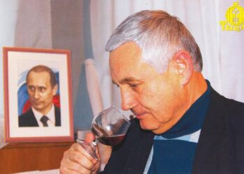 СБУ проводить обшуки в проросійського директора «Ужгородського коньячного заводу» Володимира Гісема
