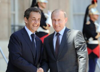 Саркозі знову марить нейтралітетом України і переговорами з Путіним
