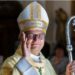 Швейцарський єпископ закликає скасувати целібат і дозволити свячення жінок