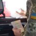 Названо п’ять категорій чоловіків, які мають право виїхати за кордон у вересні