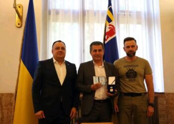 Проректор КаУ ім. Августина Волошина з наукової роботи Михайло Басараб отримав нагрудний знак “За розвиток Закарпаття”