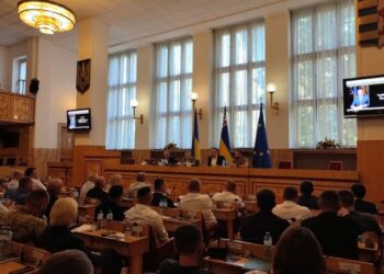 Чубірко на сесії Закарпатської облради подав заяву про відставку