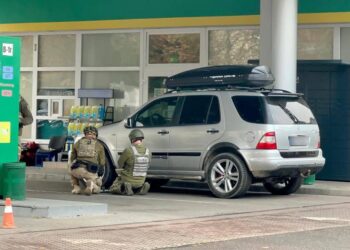 Офіційно про “замінування” автомобіля на АЗС в Ужгороді