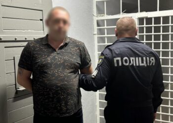 Стали відомі всі факти про вчорашнє “замінування” джипа на ужгородській АЗС
