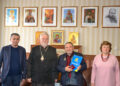 Єпископ Віктор Бедь провів зустріч з професором Миколою Зимомрею та вручив йому орден «30 років відновлення незалежності України»
