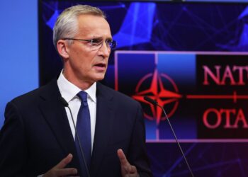 Ризик ескалації блідне у порівнянні з тим, що Путін може перемогти – Столтенберг