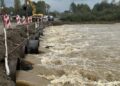 Міст у Тересві опинився повністю під водою