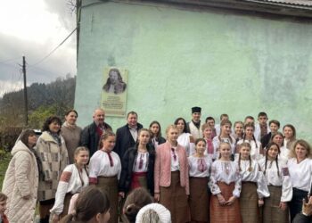 У селі Кваси вшанували народну поетесу Закарпаття Марусю Тисянську