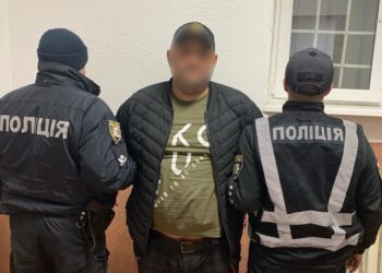 Поліція Закарпаття затримала одного з учасників бійки у Підвиноградові, який смертельно травмував чоловіка