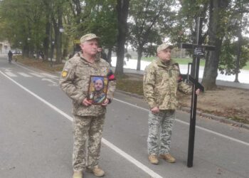 Ужгородці попрощалися із загиблим бійцем Михайлом Шухою