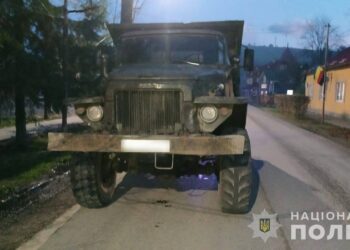 В аварії на Закарпатті загинула півторарічна дівчинка, коли нетвереза матір відволіклась – поліція порушила два кримінальні провадження