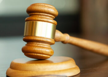 Суд звільнив від покарання переправника ухилянтів на Закарпатті