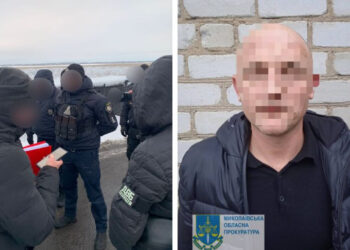 Систематично вимагали хабарі з водіїв: викрили патрульних поліцейських