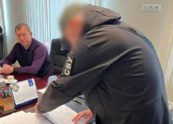 Офіційно про обшуки в Богдана Андріїва та Ужгородській міськраді