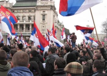 У Белграді тисячі людей вийшли на протест після того, як виборча комісія Сербії відхилила вимоги опозиції