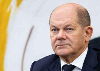 Шольц: Україна отримає 50 млрд євро, з Орбаном чи без