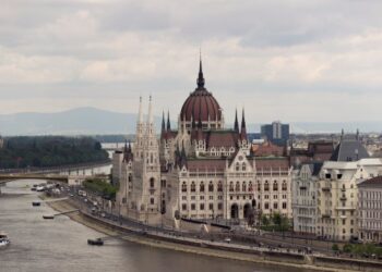 Ще 5 угорських громад приєднались до заклику до Орбана щодо переговорів про вступ України в ЄС