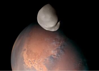 Апарат NASA Odyssey сфотографував горизонт і супутник Марсу