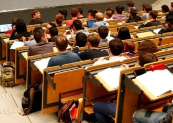 Ціни на навчання в київських вишах ростуть, бюджетні місця скорочують – чим це загрожує