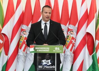 Лідер угорських ультраправих: Якщо Україна впаде, ми вимагатимем собі Закарпаття
