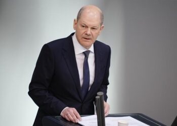 Шольц та Атталь пообіцяли подальшу військову підтримку Україні