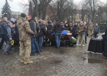 В Ужгороді відбувся похорон загиблого військового Мирослава Бреньо