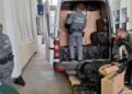 Угорські митники зупинили “дипломатичний” бус з цигарками, який їхав з України