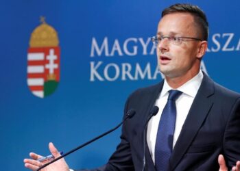 Сійярто: ми відкрито кажемо, що хочемо співпрацювати з Росією у секторах, які не потрапили під санкції