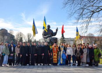 Представники української громадськості та духовенства ПЦУ, в Ужгороді, молитовно вшанували Героїв Карпатської України з нагоди 85-річчя проголошення Карпатоукраїнської Держави