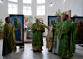 У свято Святої Тройці, єпископ Віктор Бедь очолив Божественну літургію укафедральному храмі с. Лазещина та звершив дияконську хіротонію над Романом Кувік