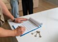 Поділ майна під час розлучення: чому куплену до весілля квартиру доведеться ділити на двох