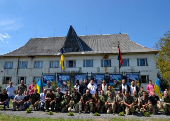 В с. Кушниця, за участі представників українського воїнства, громадськості та духовенства ПЦУ,  відкрили та освятили Алею Героїв