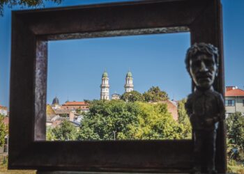 До 1131-го дня народження Ужгорода його “промаркували” ще однією угорською мініскульптуркою (ФОТО)