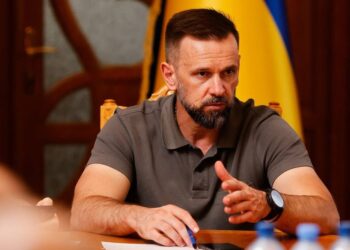 Зеленський звільнив Віктора Микиту з посади голови Закарпатської ОВА і призначив заступником керівника Офісу Президента