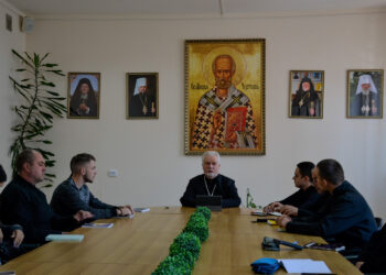 Професор єпископ Віктор Бедь розпочав читання курсу лекцій з історії Православної Церкви в Україні для студентів КаУ ім. Августина Волошина та УУБА