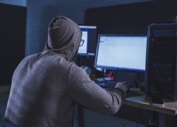 Небезпечний вид шахрайства: що таке спуфінг і як від нього вберегтися