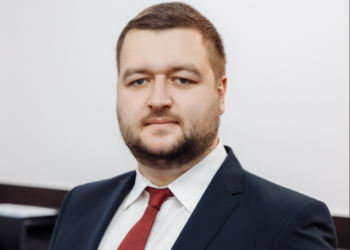 Заступник прокурора Кіровоградської області, якому 36 років, судиться за пенсію