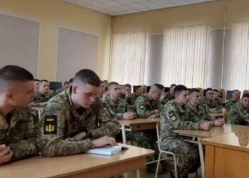 Студенти 3 курсу з 2025 року проходитимуть обов’язкову військову підготовку